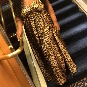 Leopard print maxi dress